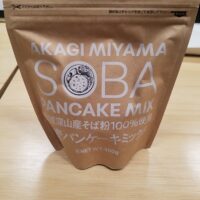 まだ、仕事はもらってないけど…。そば粉を使ったパンケーキ！！